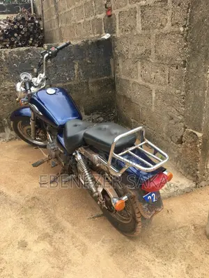 Suzuki Intruder 2022 Blue