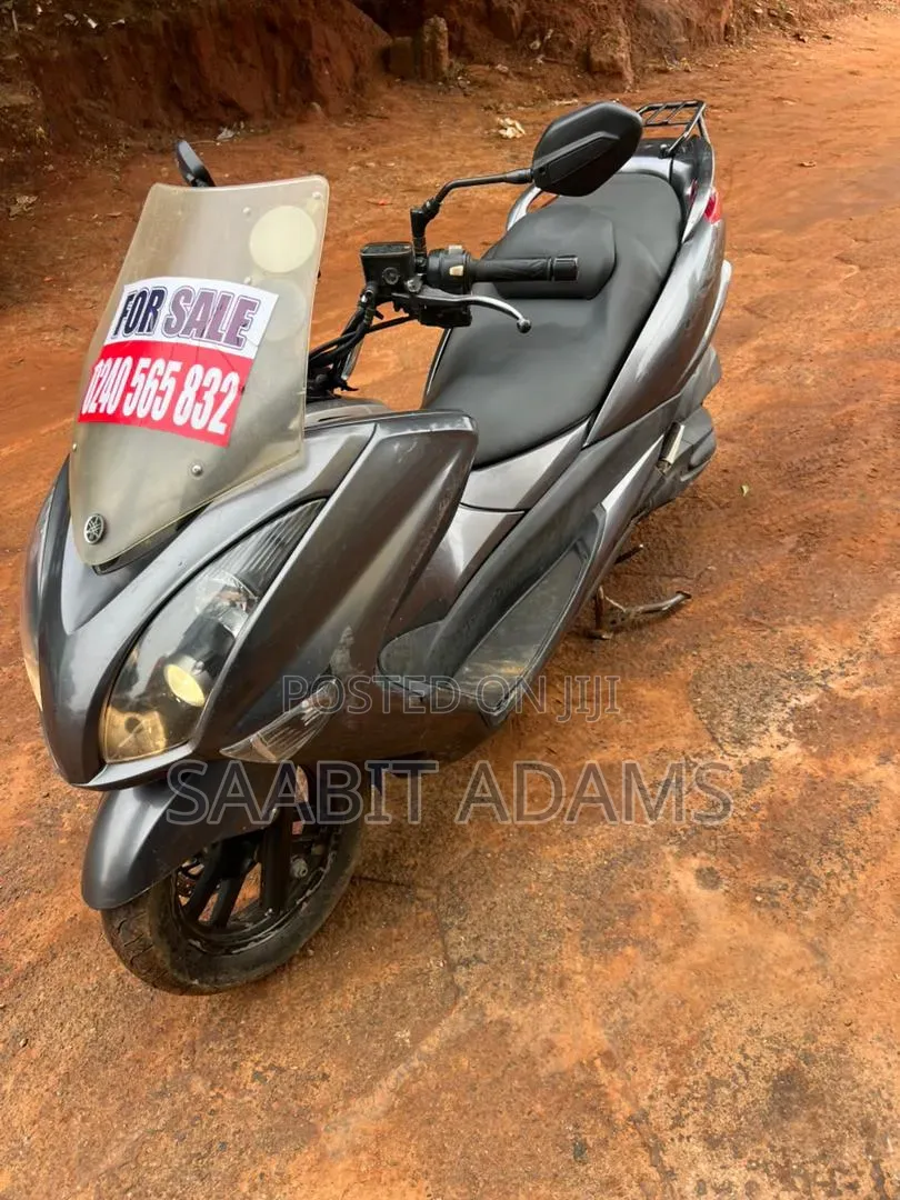 Yamaha Majesty 2018 Gray