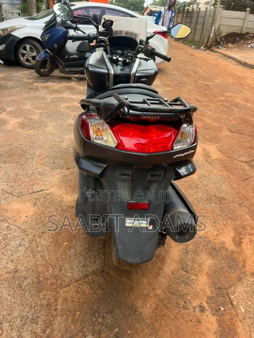 Yamaha Majesty 2018 Gray