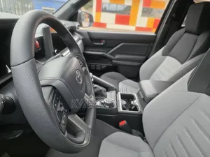 New Toyota 4-Runner 2025 Black