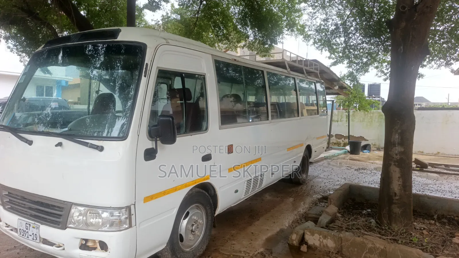 Toyota Coaster 2011 White