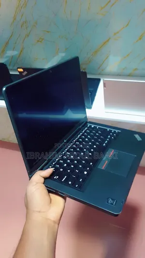 Laptop Lenovo Yoga 330 8GB Intel Core i5 SSD 128GB