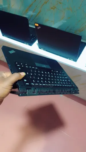 Laptop Lenovo Yoga 330 8GB Intel Core i5 SSD 128GB