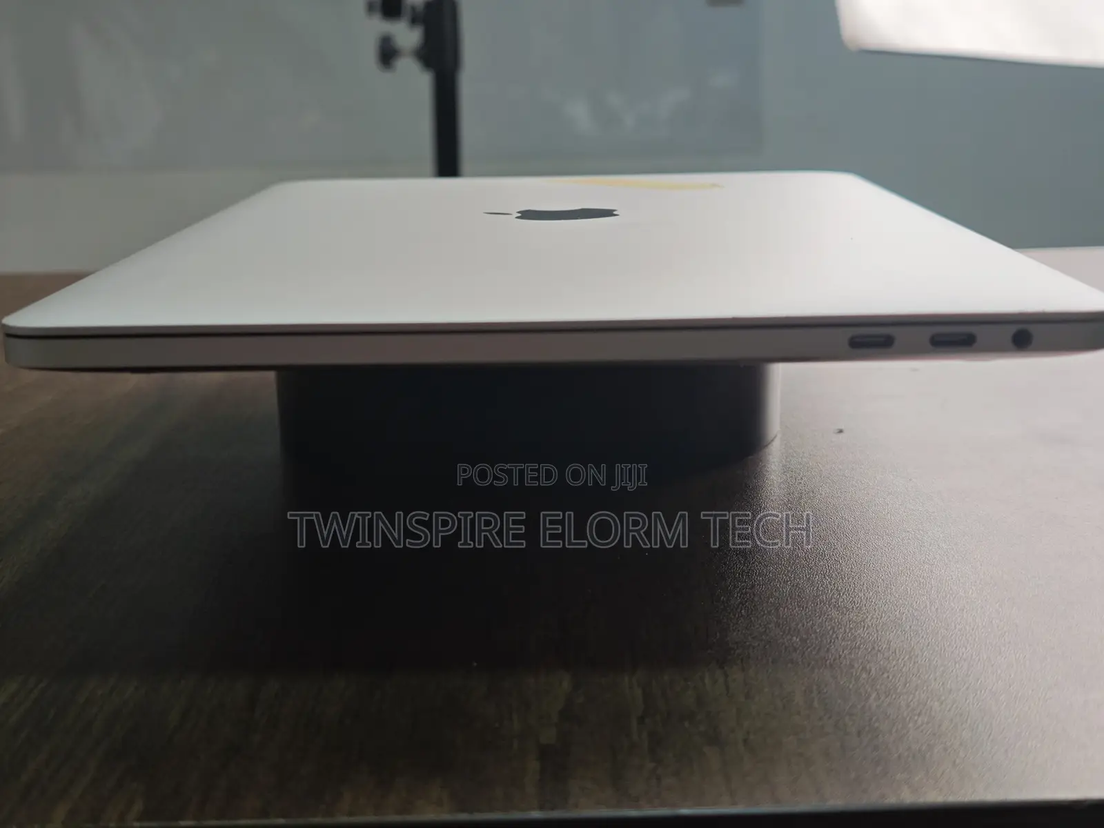 Laptop Apple MacBook Pro 2020 32GB Intel Core i7 SSD 512GB