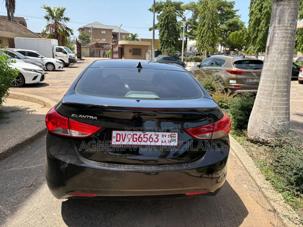 Hyundai Elantra GLS Sedan FWD (1.8L 4cyl 6A) 2013 Black