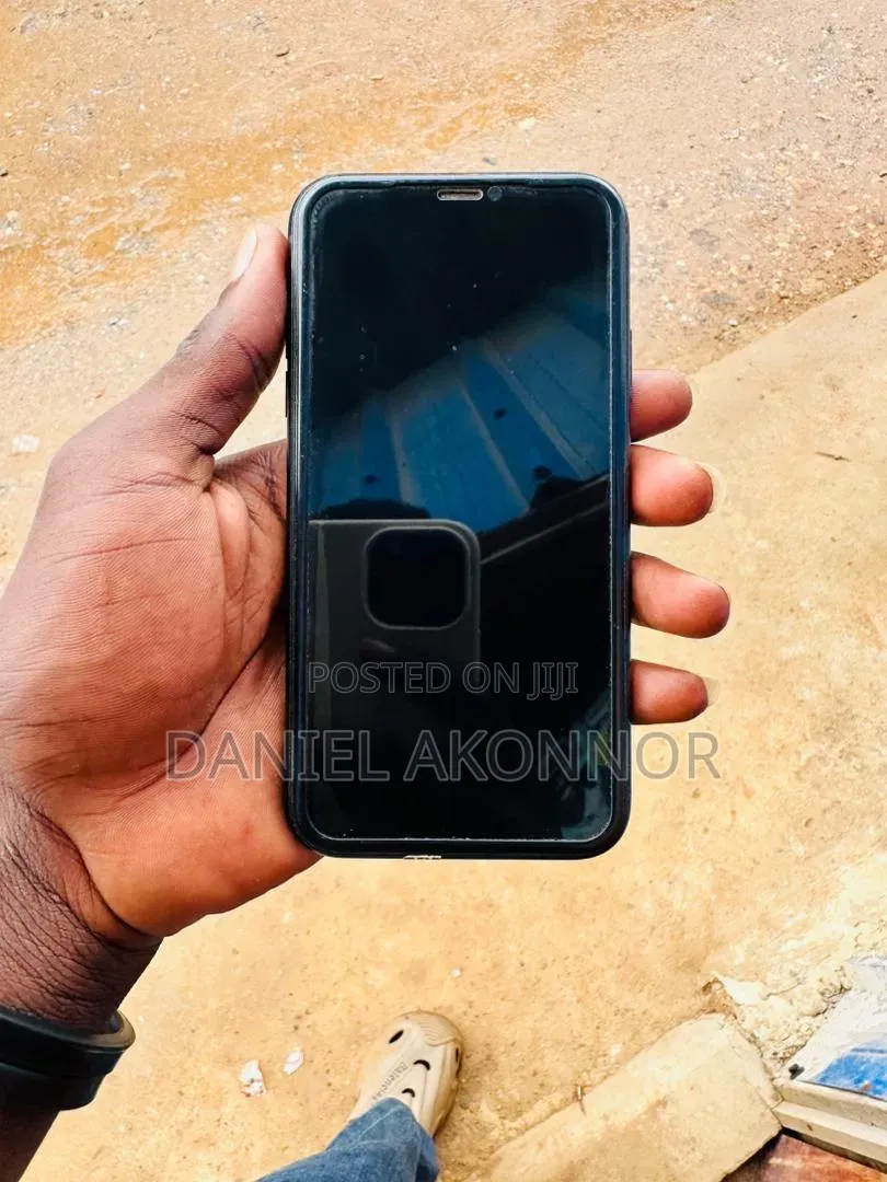 Apple iPhone XR 64 GB Black