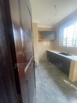 2bdrm Apartment in Mr Justice Estate, Bortiano for rent