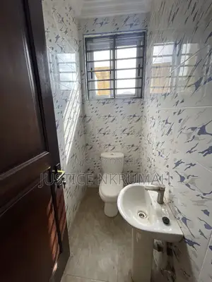 2bdrm Apartment in Mr Justice Estate, Bortiano for rent