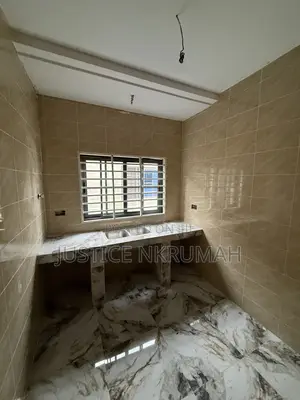 2bdrm Apartment in Mr Justice Estate, Bortiano for rent