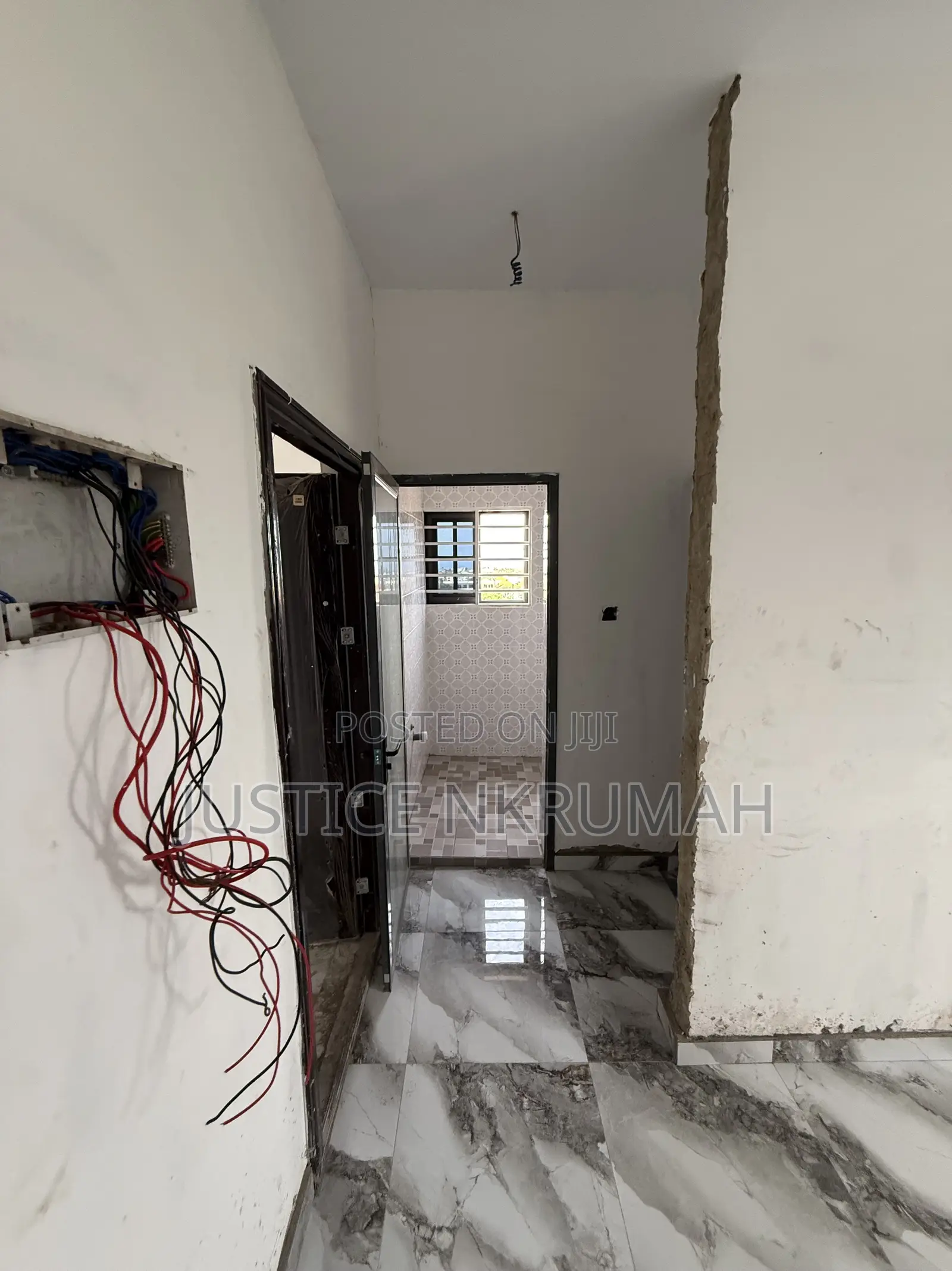 2bdrm Apartment in Mr Justice Estate, Bortiano for rent