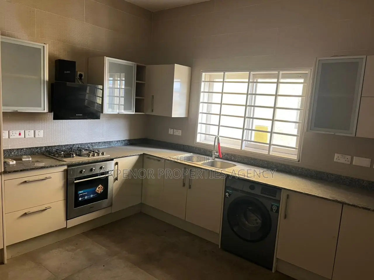 3bdrm House in East Airport, Accra Metropolitan for rent