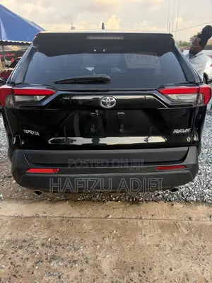 Toyota RAV4 LE FWD 2023 Black