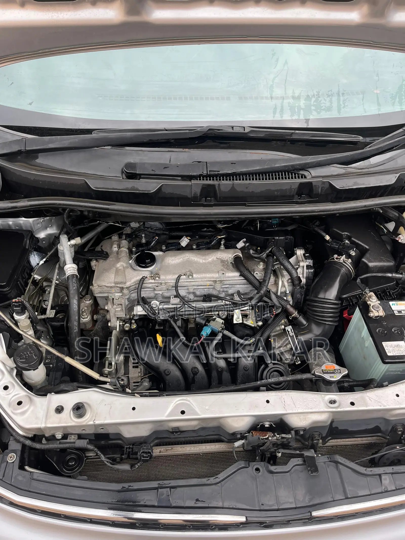Toyota Voxy 2013 Silver