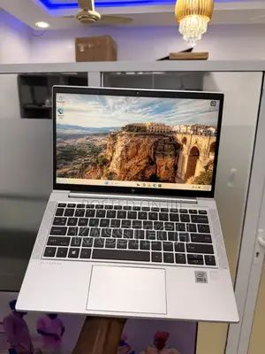 Laptop HP EliteBook 830 G7 16GB Intel Core i5 SSD 256GB