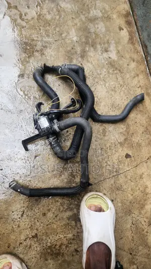 2020-2025 Ford Escape Hvac Heater Water Control Valve (Ju5a-18469-Ea)