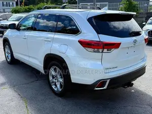 Toyota Highlander 2019 White