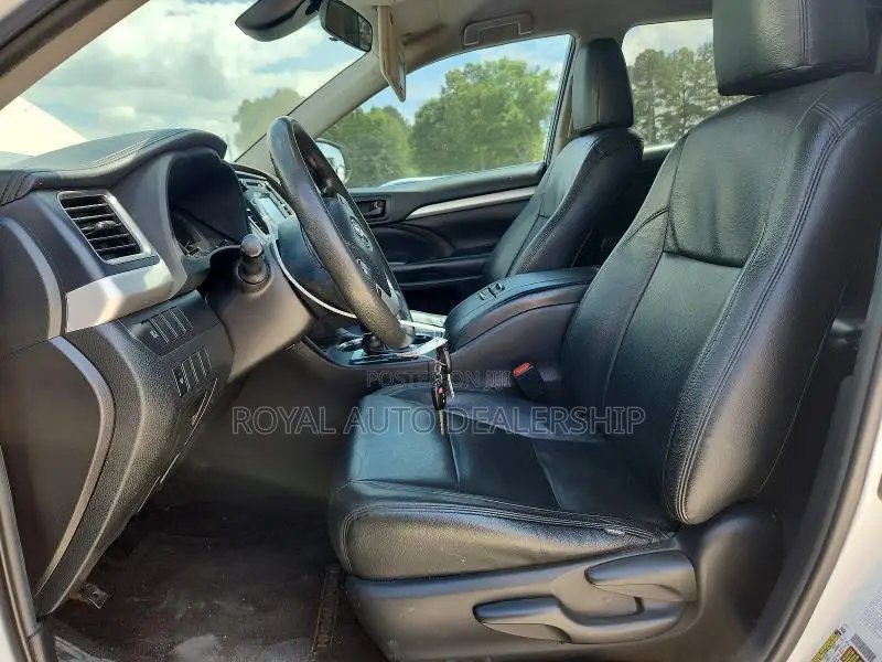 Toyota Highlander 2019 White