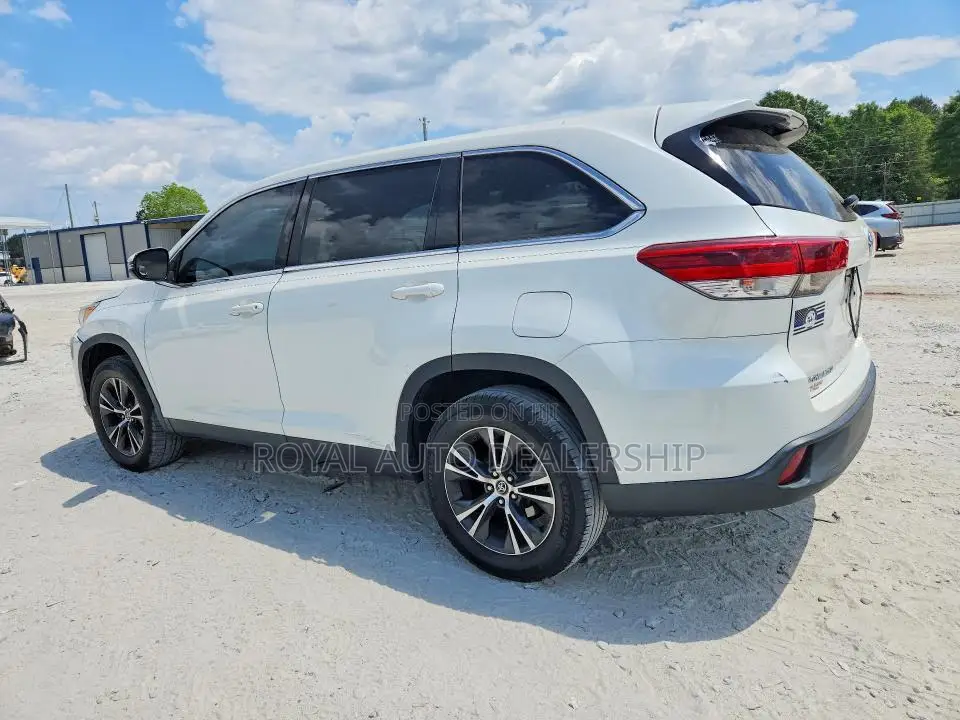 Toyota Highlander 2019 White
