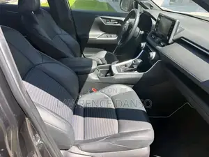 Toyota RAV4 2022 Gray