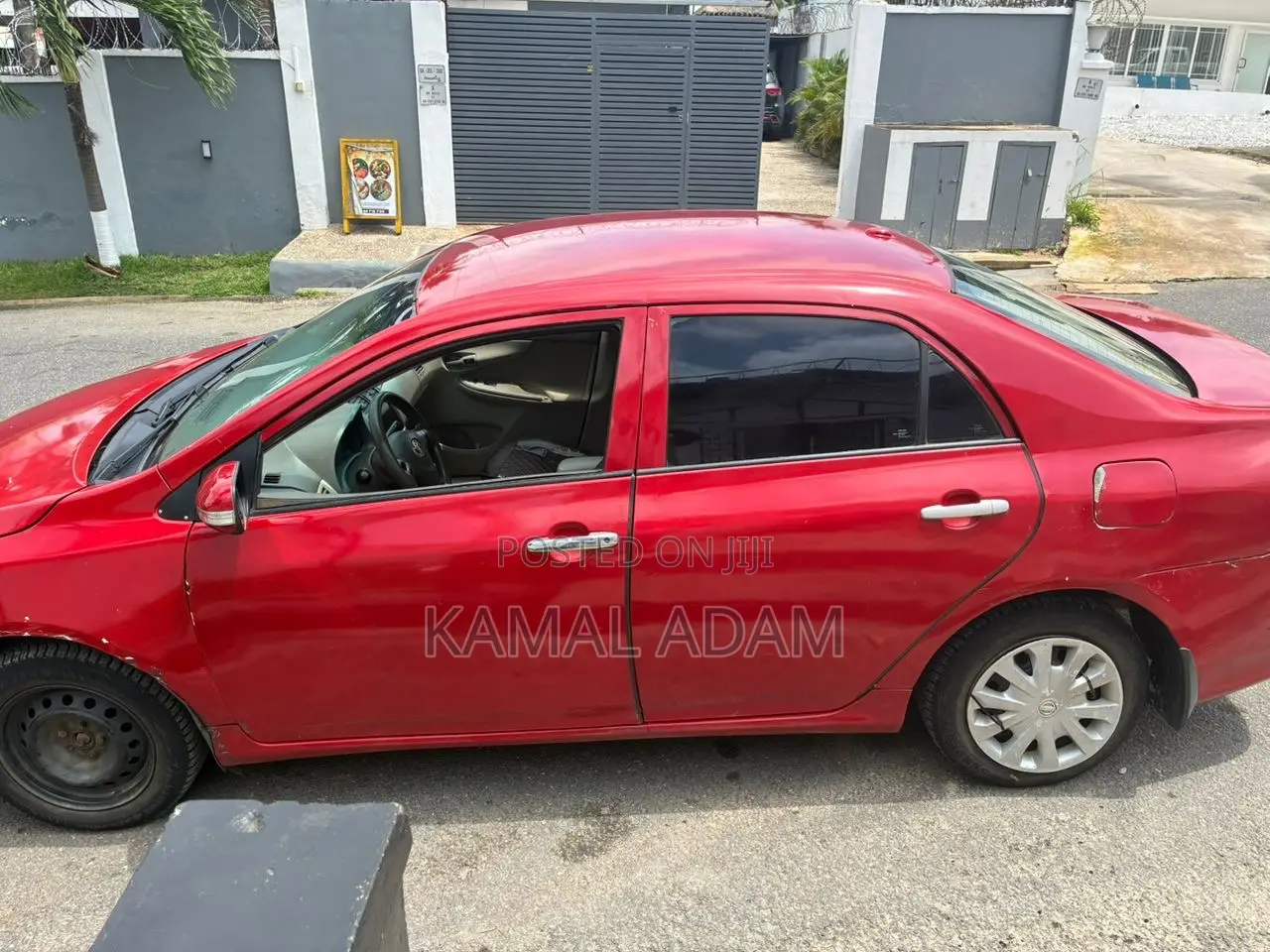 Toyota Corolla Base 4dr Sedan (1.8L 4cyl 5M) 2010 Red