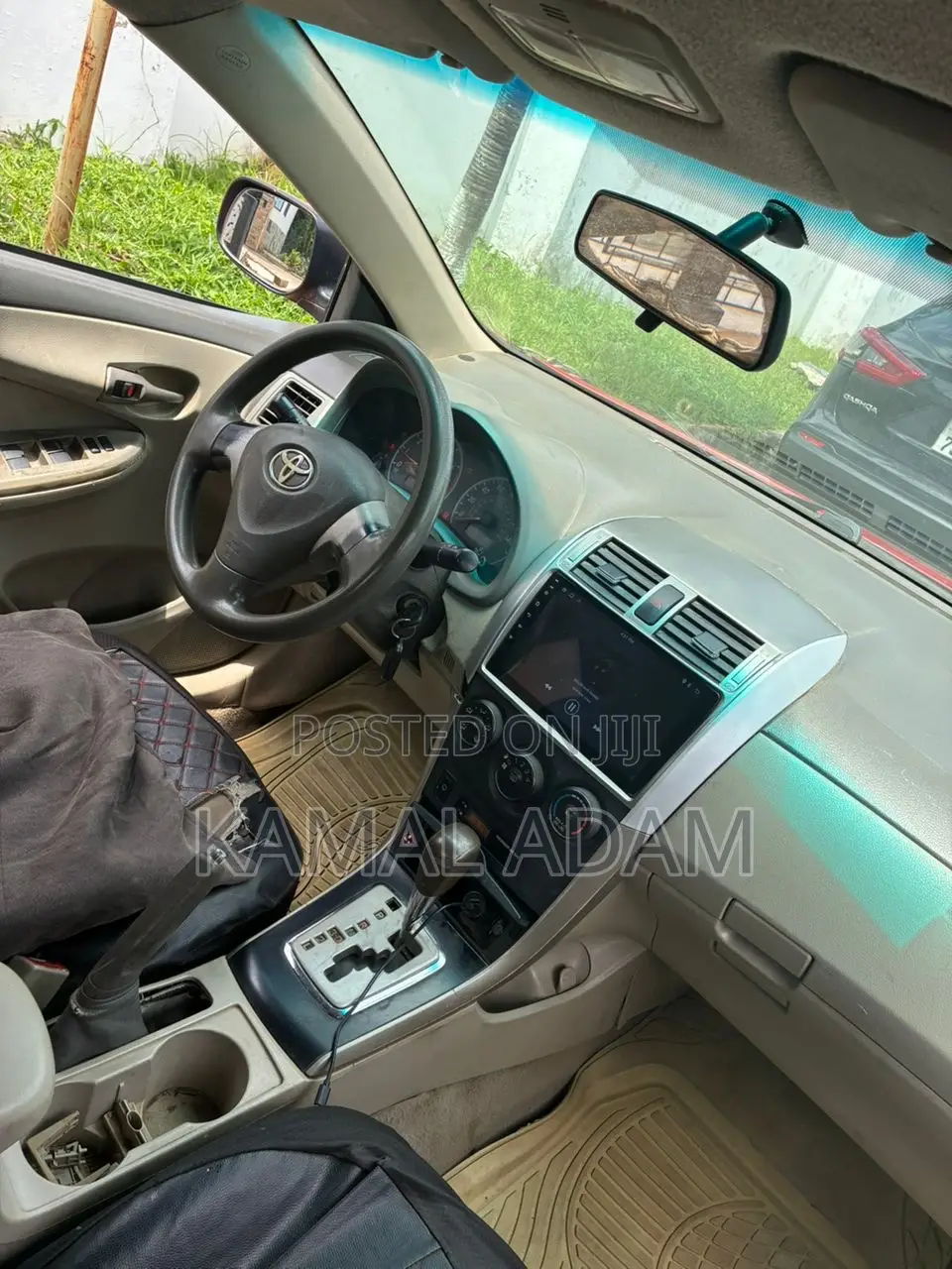 Toyota Corolla Base 4dr Sedan (1.8L 4cyl 5M) 2010 Red