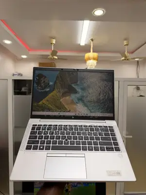Laptop HP EliteBook 845 G7 8GB AMD Ryzen 5 SSD 256GB