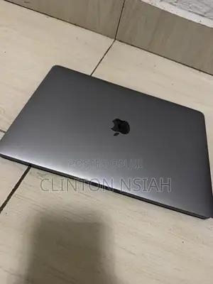 Laptop Apple MacBook Pro 2017 8GB Intel Core i5 SSD 256GB