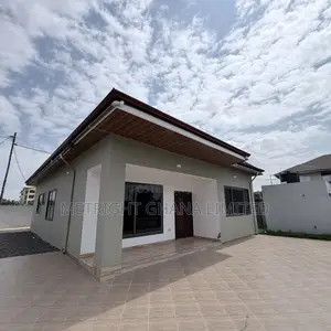 2bdrm House in Metritght Properties, Community 25 for sale