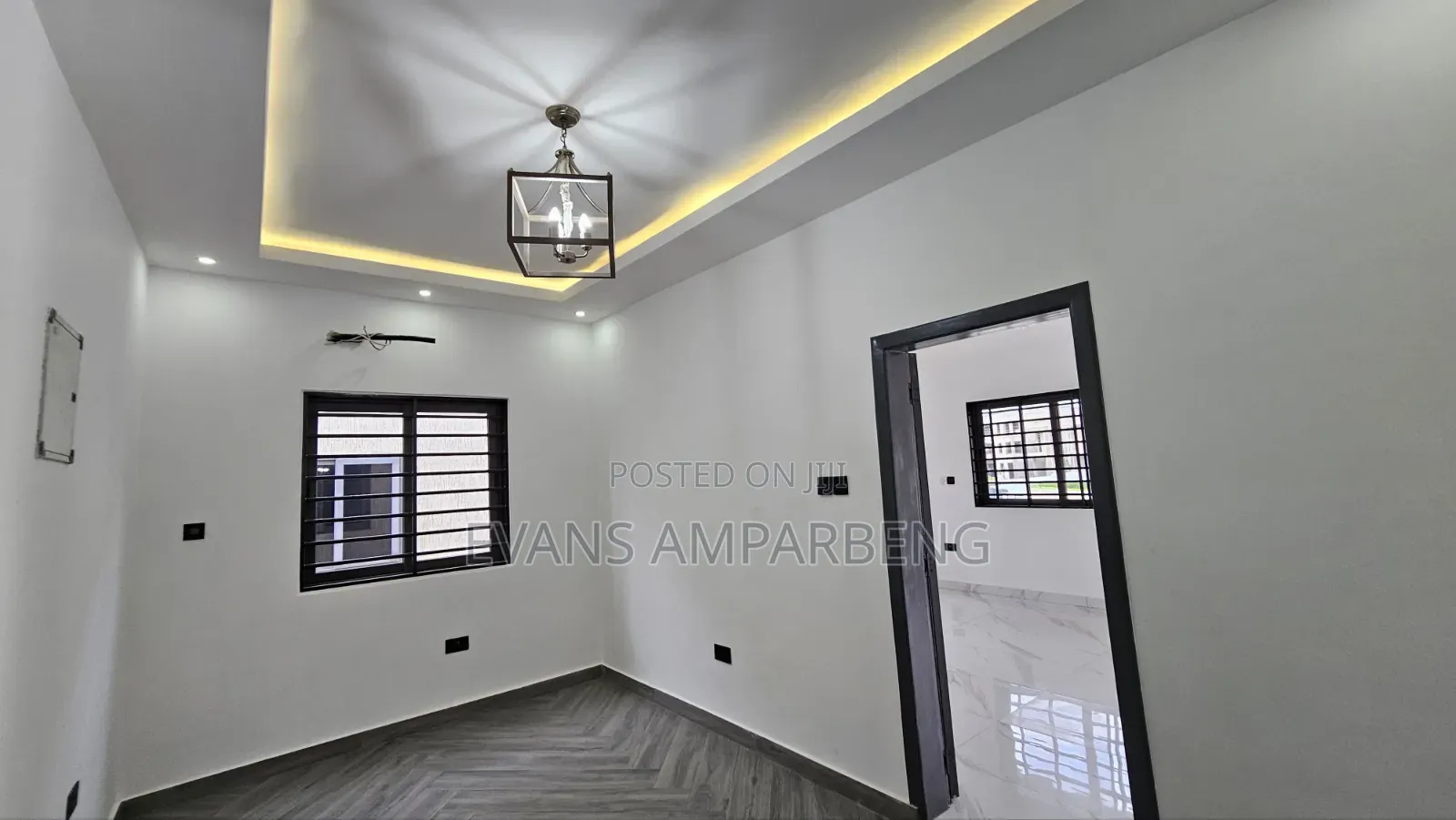 4bdrm Duplex in Lakeside Estate for sale
