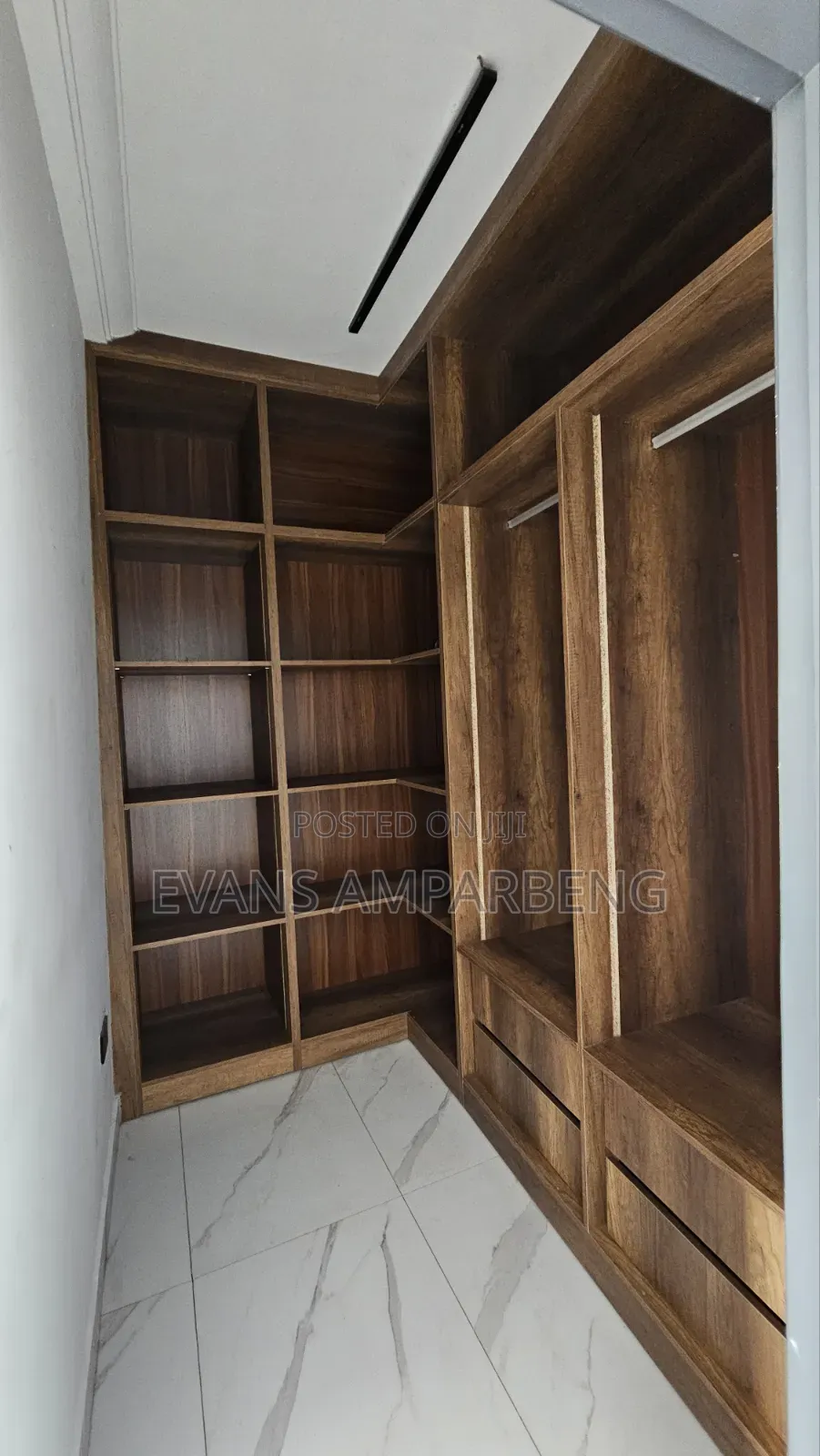 4bdrm Duplex in Lakeside Estate for sale