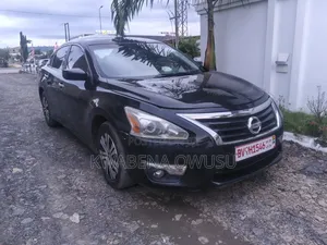 Nissan Altima 2015 Black