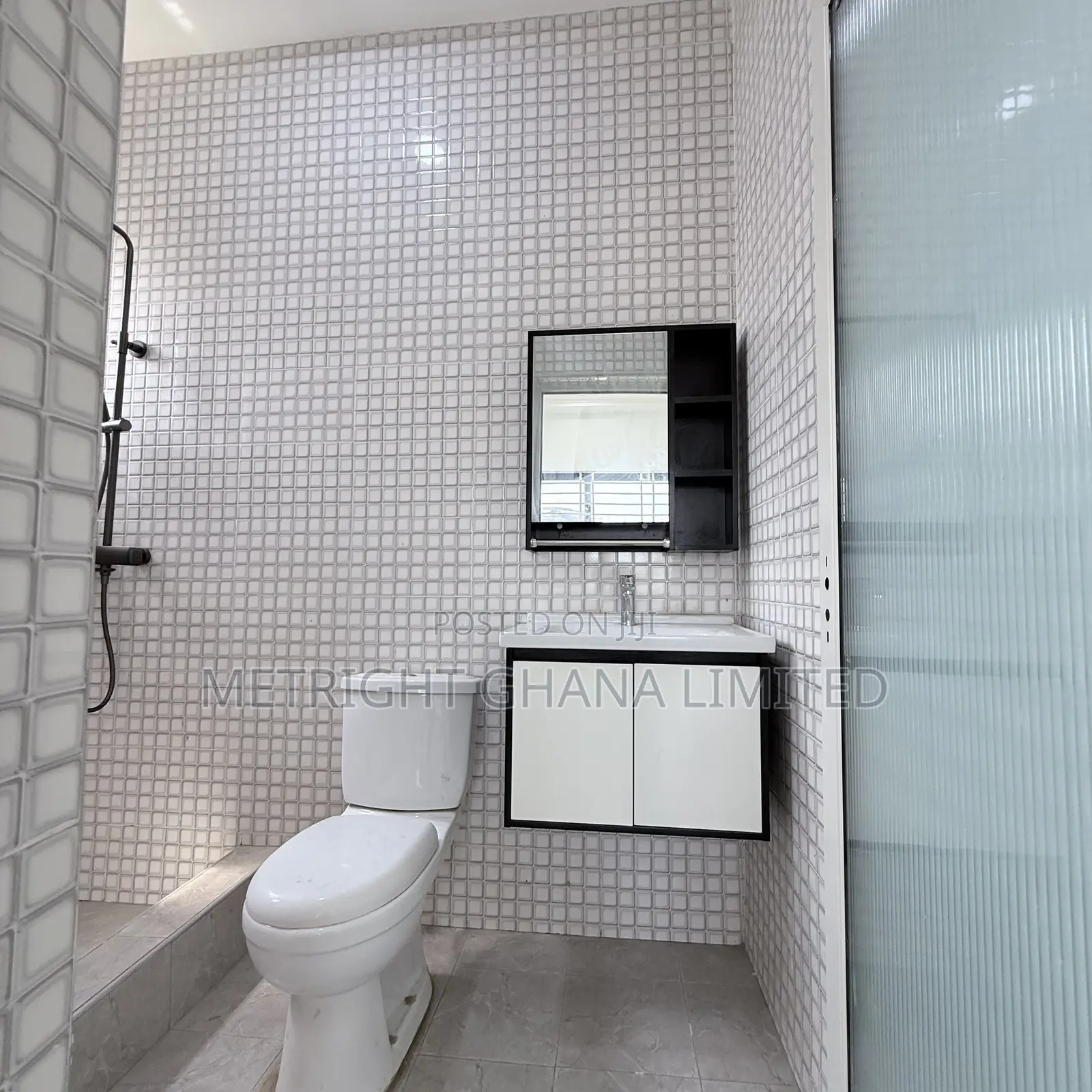 2bdrm House in Metritght Properties, Community 25 for sale
