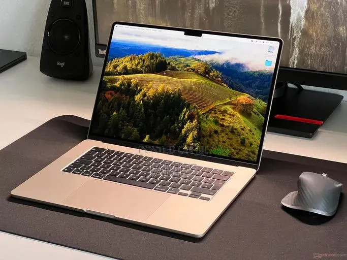 New Laptop Apple MacBook Pro 2023 M3 Pro 18GB Apple M3 Pro SSD 512GB
