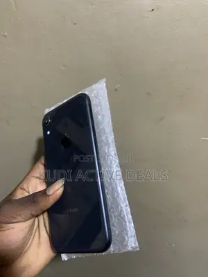 Apple iPhone XR 64 GB Black