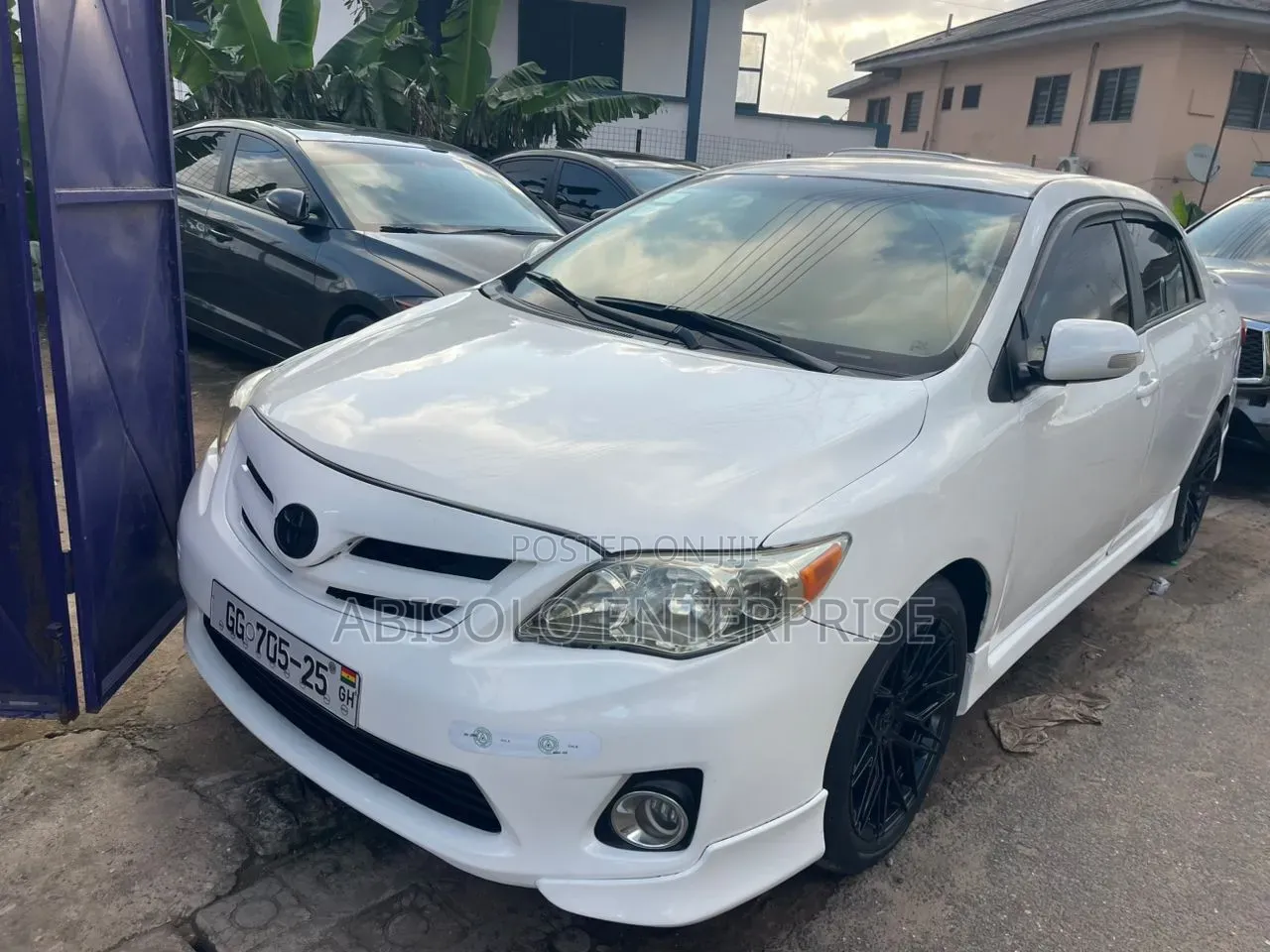 Toyota Corolla 2013 White