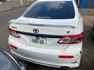 Toyota Corolla 2013 White