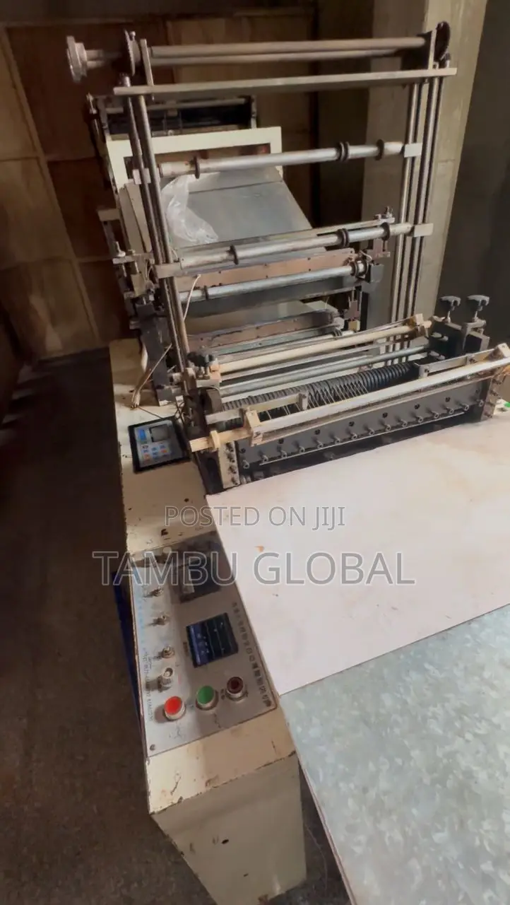 Automatic Two Lines Hi-Speed Plastic Bag Sealing and Cutting Machine