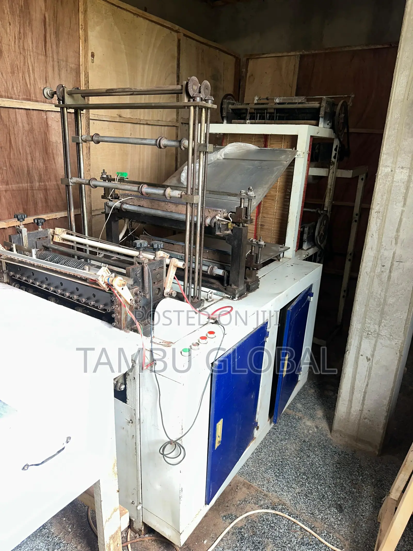 Automatic Two Lines Hi-Speed Plastic Bag Sealing and Cutting Machine