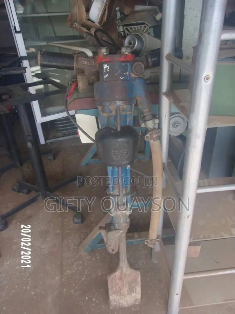 Pneumatic Hammer