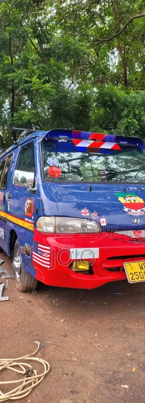Hyundai H-100 2003 Blue