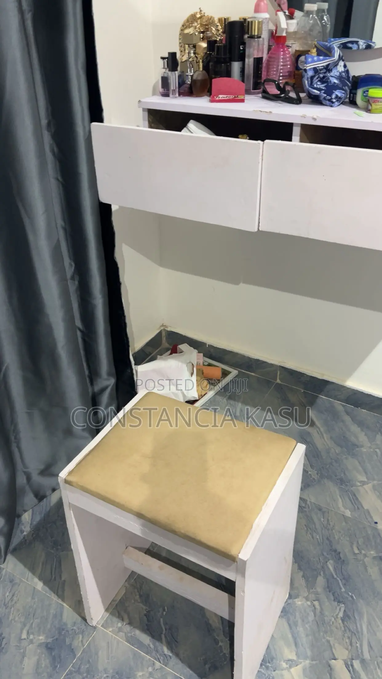Dresser Set