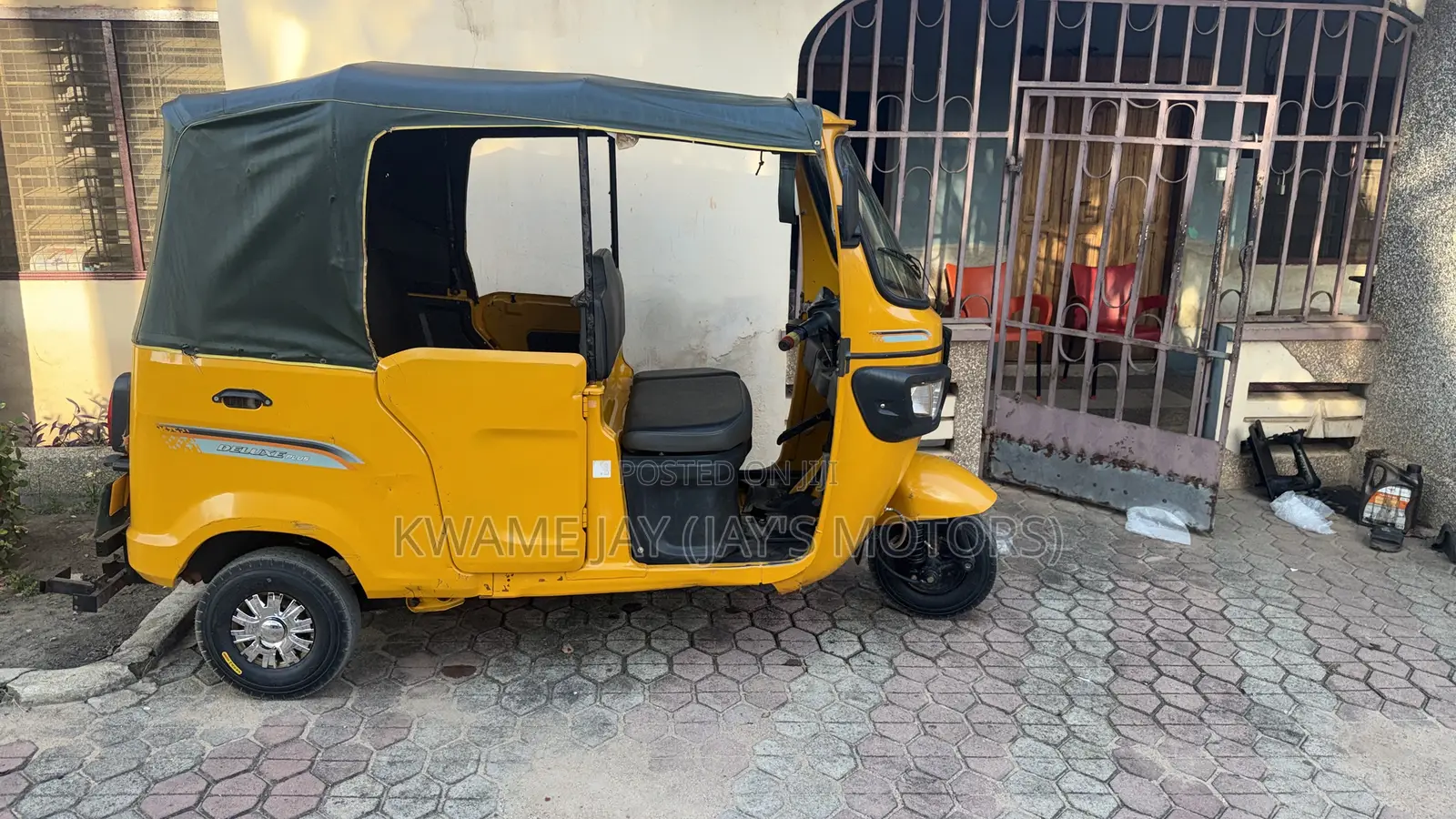 TVS King Deluxe Plus iTouch Start 2025 Yellow