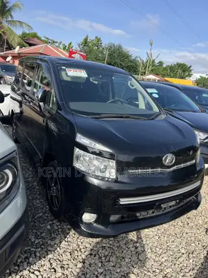 Toyota Voxy 2012 Black