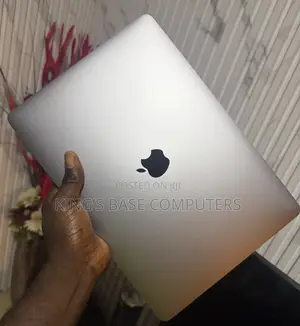 Laptop Apple MacBook Pro 2020 16GB Intel Core i7 SSD 512GB