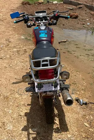 Royal RY125 2025 Red