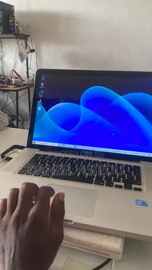 Laptop Apple MacBook Pro 2019 8GB Intel Core i5 HDD+SSD 256GB