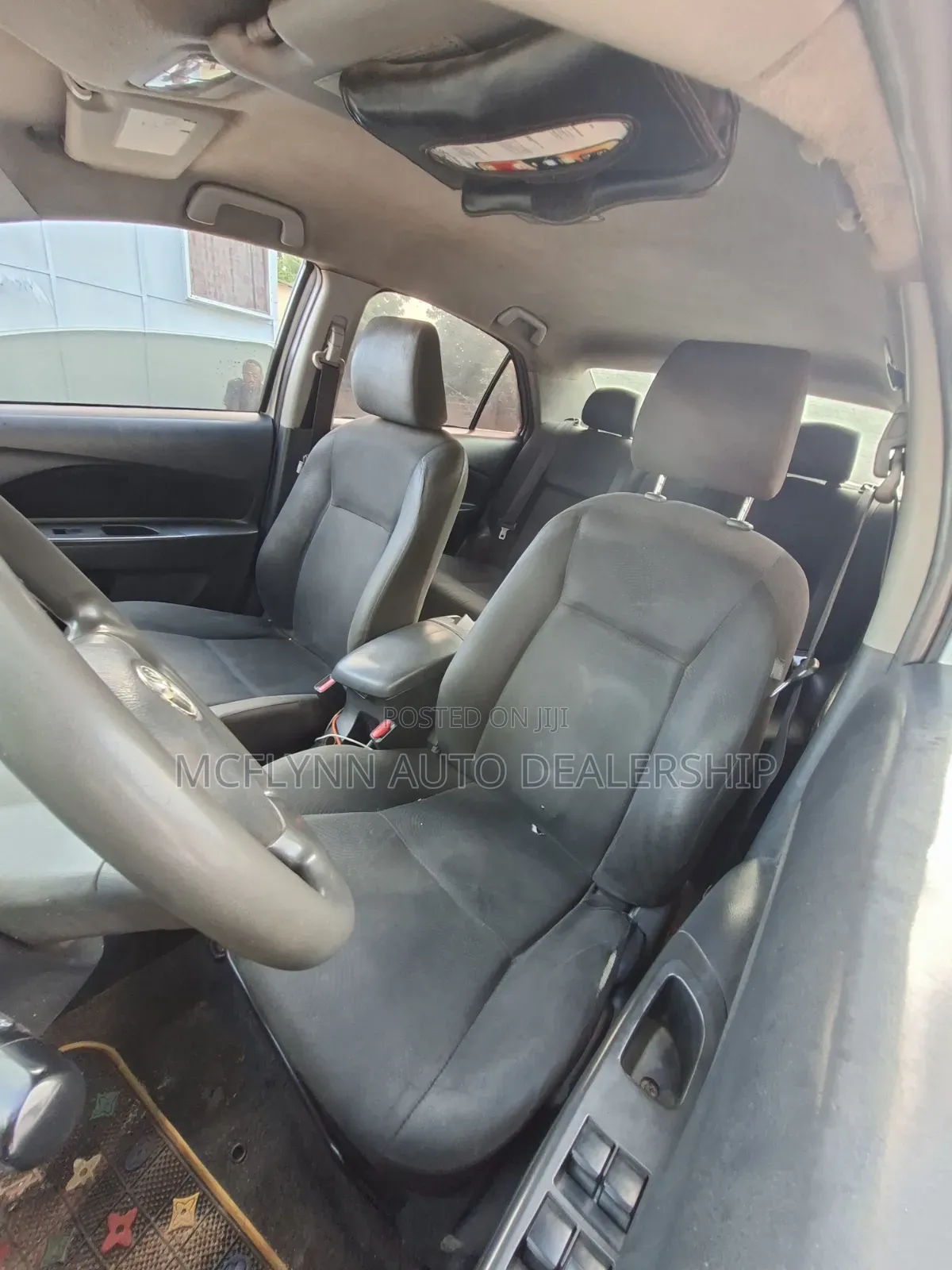 Toyota Yaris 2012 Silver