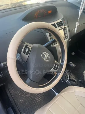 Toyota Vitz 2010 Black