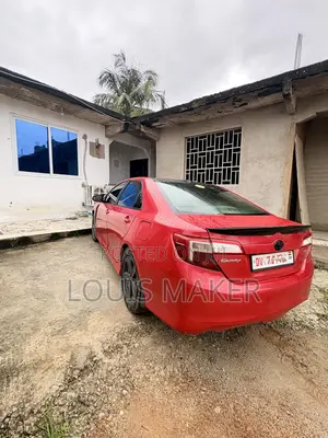 Toyota Camry SE 4dr Sedan (2.5L 4cyl 6A) 2012 Silver