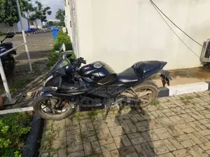 Yamaha YZF-R 2022 Black